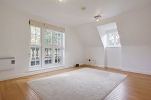 Lounge- click for photo gallery